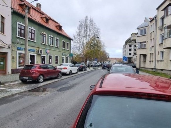 Spatiu comercial stradal Ultracentral | 9 Mai – Gara