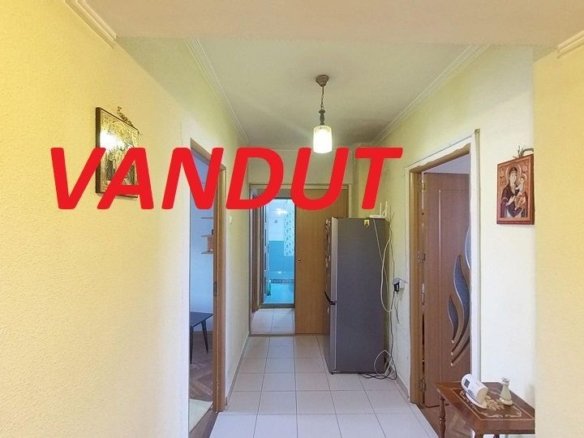 Apartament 4 Camere Ultracentral, Decomandat, Etaj 2
