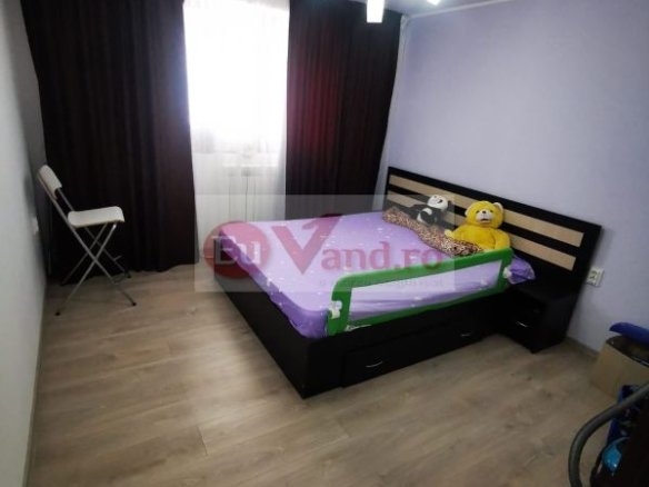 De vanzare apartament 3 camere, micro 39, 76.000 euro negociabil