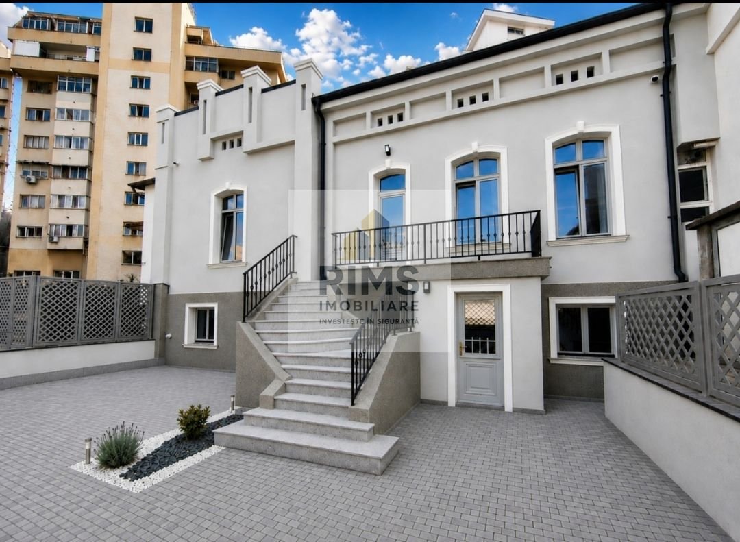 Eleganță Interbelică la Grădina Botanică – ”Retreat Urban de Lux”