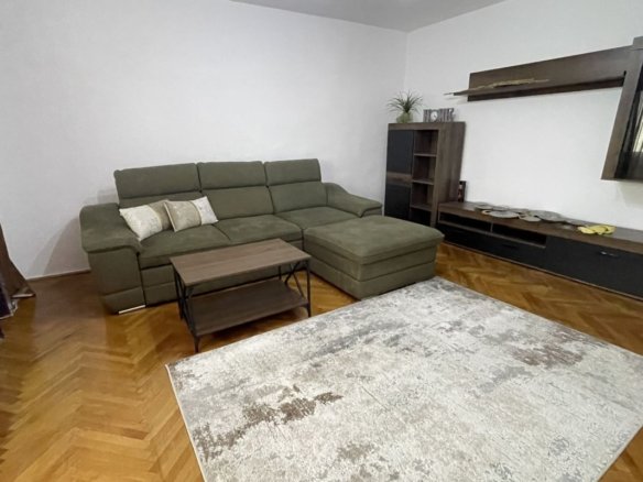Apartament 2 camere la etajul 1 -zona Bucovina