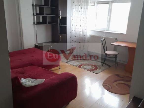 Mansardă de închiriat cu vedere la Dunăre  –  Micro 21 – 295 euro