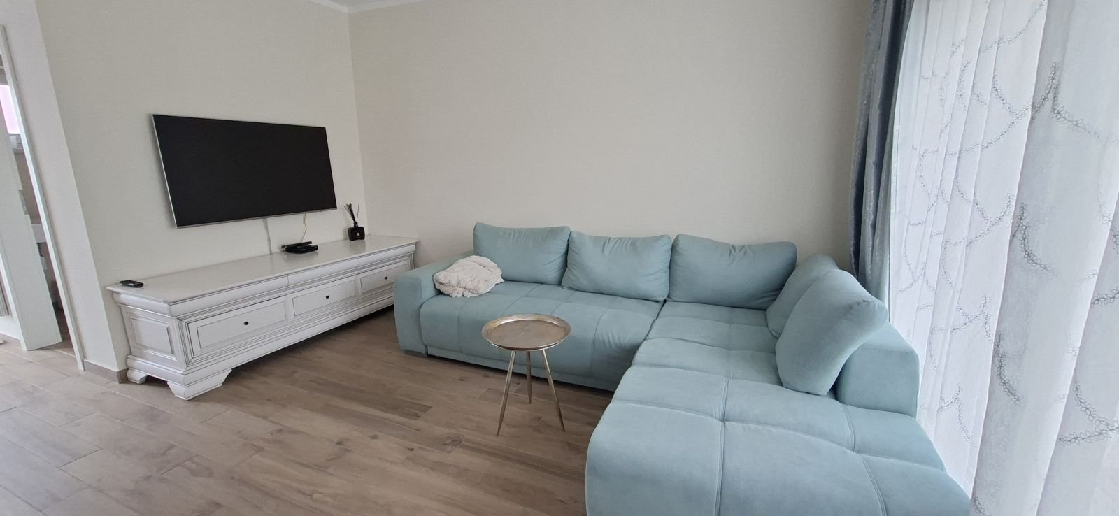 e9d06d74eff842739b81733523473a2f Casa la prima inchiriere cu 3 camere