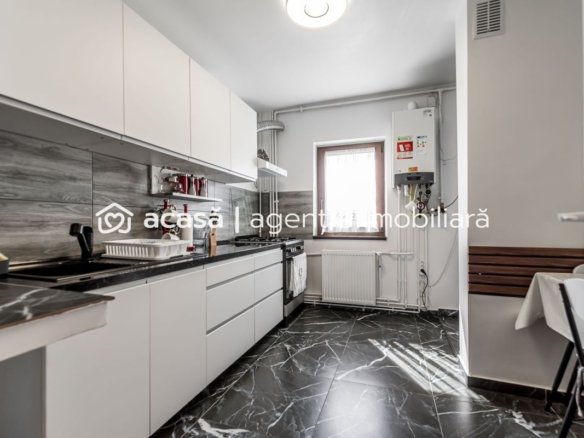 Apartament renovat cu 2 camere Micalaca etaj 3 Comision 0