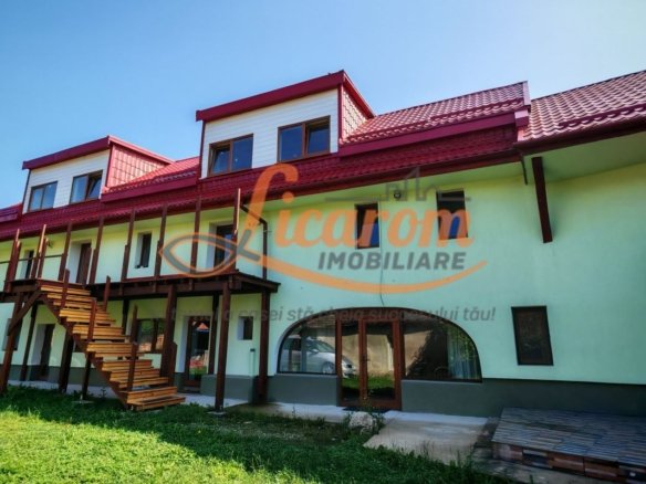 CASA SASEASCA comuna VULCAN,zona foarte buna,teren 3000 mp