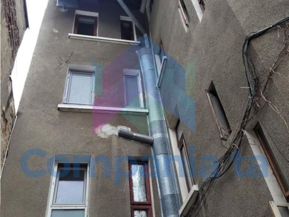De vanzare Casă / Vilă cu 5 camere de vânzare în zona P-ta Sfantul Gheorghe