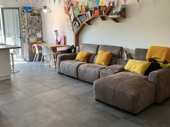 Apartament de vanzare 3 camere, 2 bai, gradina, parcare, Poligon