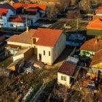 Casă Nouă cu etaj semifinalizată în Aradul Nou, zonă excelentă