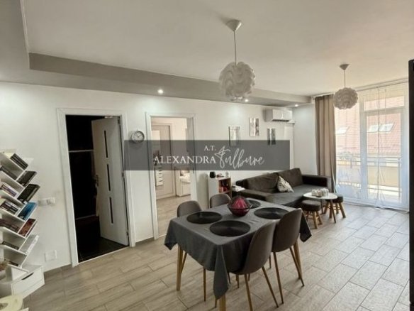 Apartament 3 camere, dressing, balcon, parcare, zona Eroilor