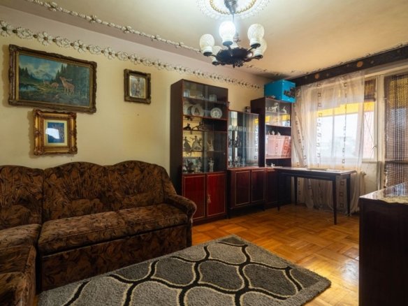 Apartament 4 camere decomandat – bvd. Revolutiei – COMISION 0
