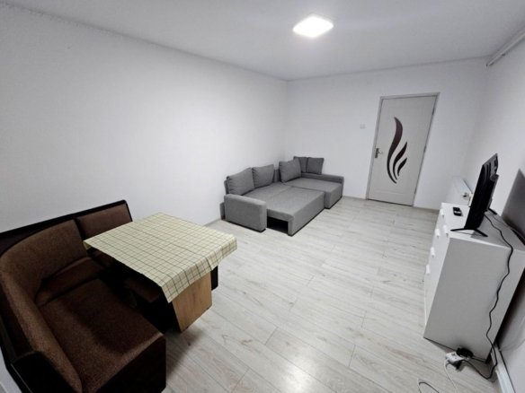De vanzare apartament cu o camera, zona Reno – Doja, parter, 46.500 euro