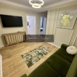 Apartament de vanzare 3 camere decomanda, balcon, parcare