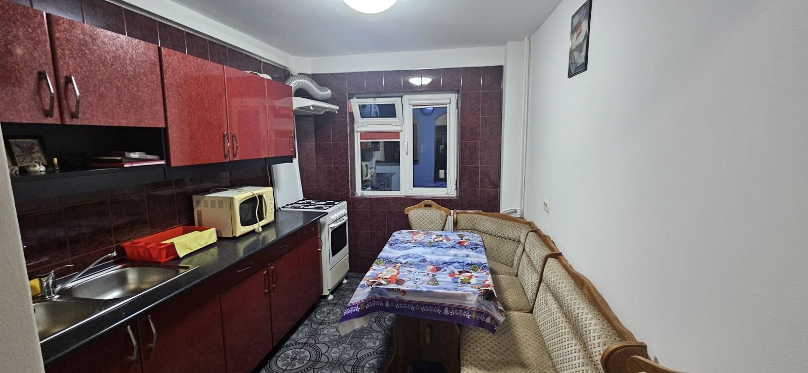 7ed0c007ba674ca2b84f54d1e54107ca Crangasi apartament 3 camere de inchiriat mobilat si utilat