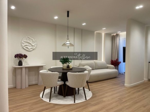 Apartament 2 camere, terasa, Floresti zona Razoare