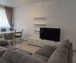 Apartament 2 camere de închiriat – Bloc nou, Micro 17, Parter, 550 euro