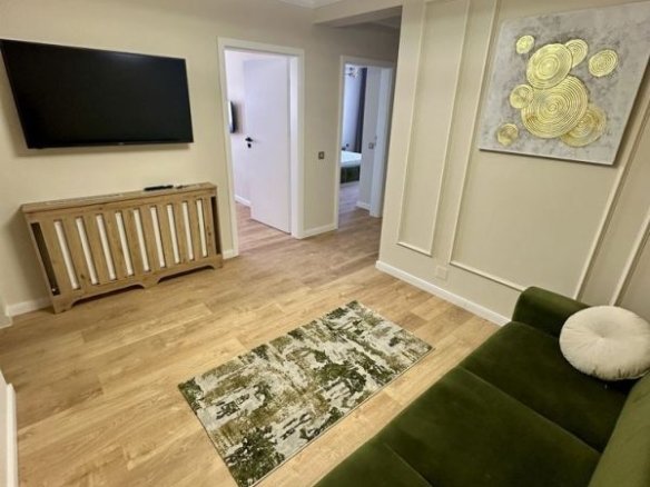 Apartament de vanzare 3 camere decomanda, balcon, parcare