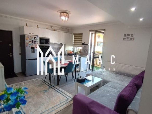Apartament 3 camere | Etaj 1 | Decomandat | Baclon | Parcare