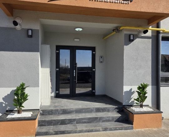 De vanzare 2 apartamente cu 2 camere Micro 17, bloc nou, etaj 3, 96.000 E