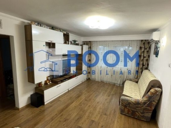 Apartament 4 camere| 90 MP | Ostroveni