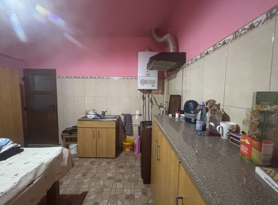 Casa solida aproape de Lidl Dumbravita