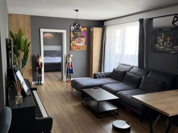 Apartament 2 camere, balcon, 2 parcari, BMW