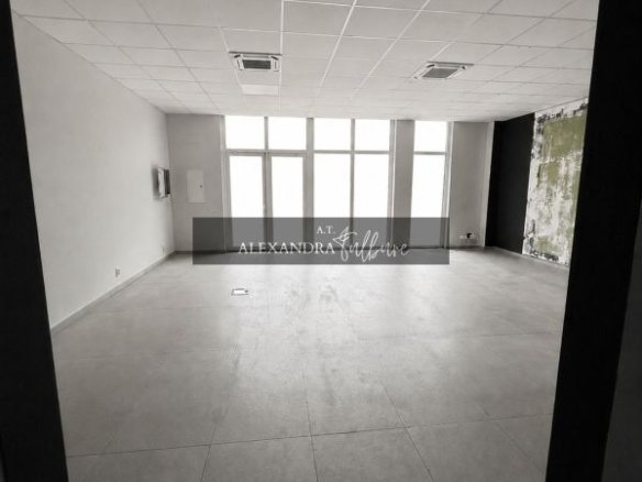 Spatiu comercial de inchiriat, 90 mp, alimentatie publica, Eroilor.