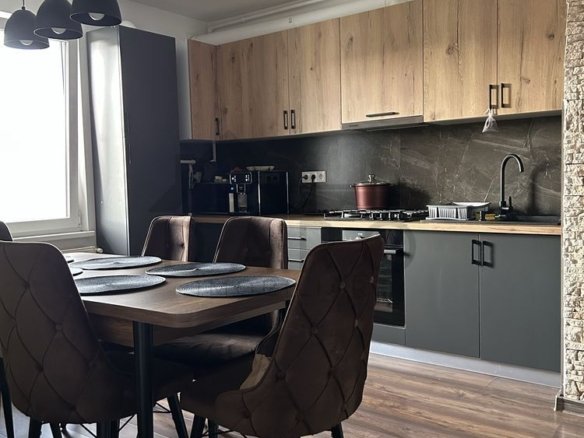 Apartament cu 3 camere