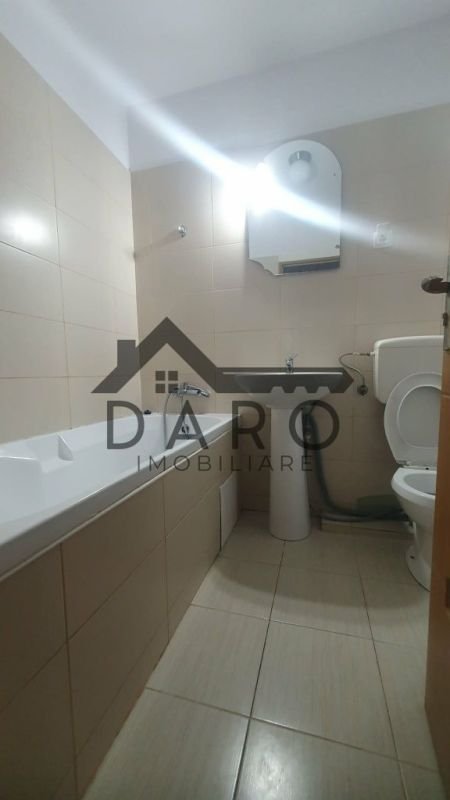 0420dc87f41044ff80edc17975d050ff