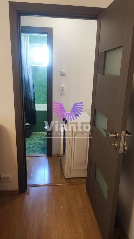 0b1bfb916caf41a89f0784525c994e9f Închiriez apartament 3 camere