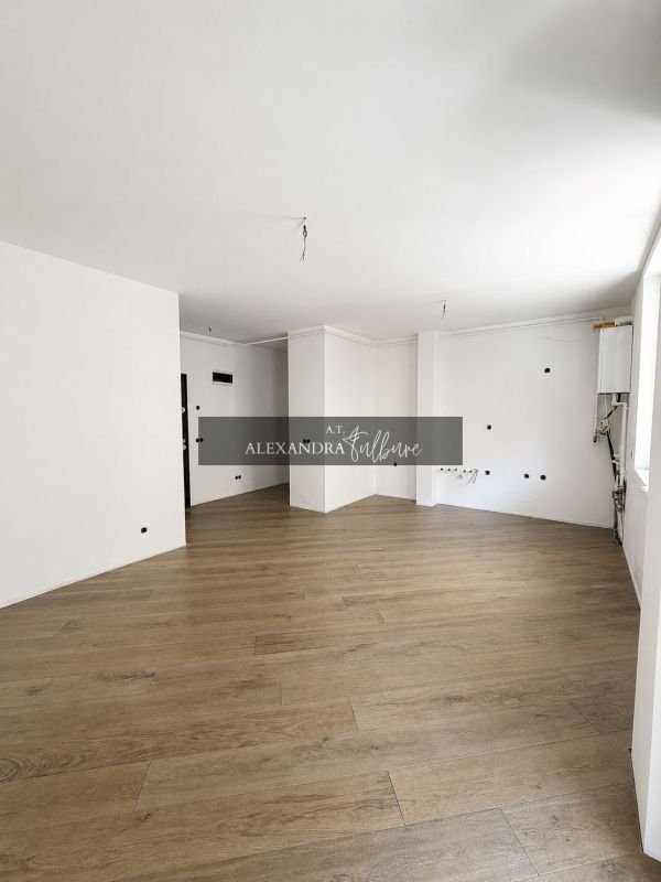 0f04e1c3746c4bce9fc98b55473ed411 Apartament 3 camere, 2 bai, etaj intermediar, balcon, garaj, boxa