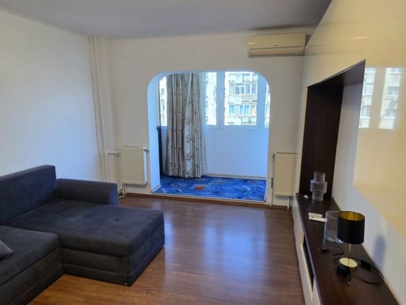 Apartament 3 camere de vânzare Crângași 75 mp bloc 1982