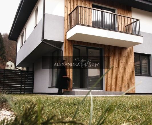 Duplex 4 camere DECOMANDATE, 120 mp utili, 180 mp curte, P+ET+POD