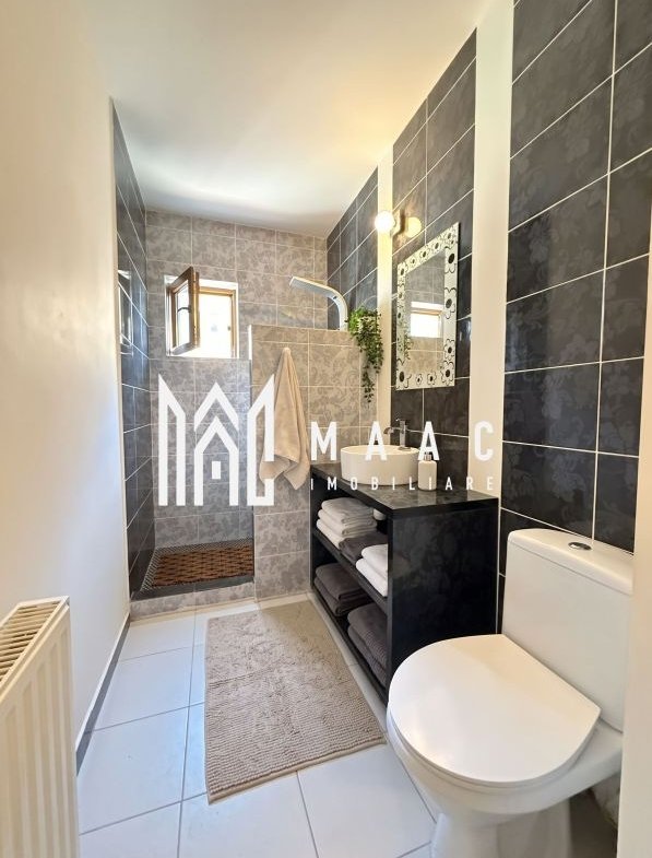 Apartament 3 camere | Etaj 2 | Balcon | Parcare | Decomandat