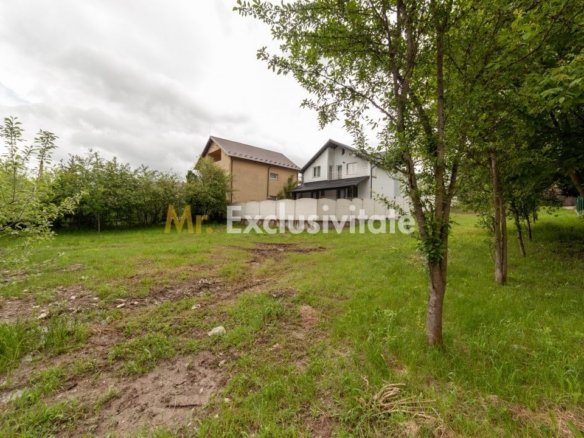 Teren Gavana locatie excelenta langa padure si facilitati cartier