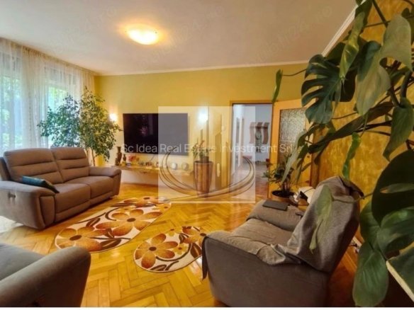 Vand apartament zona Prefectura-Medicina