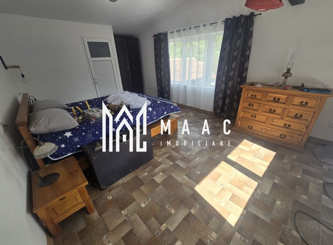 Casa 4 camere 850 mp teren Orlat