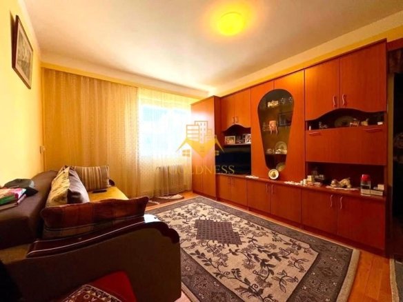 2 camere, etaj intermediar zona Scolii Octavian Goga , Manastur!