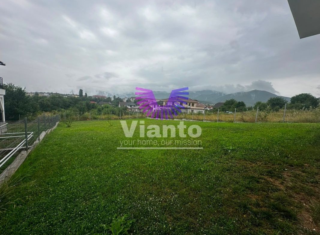 Casa Individuala cu 4 Camere 210mpu si Teren 727mp in Cisnadie