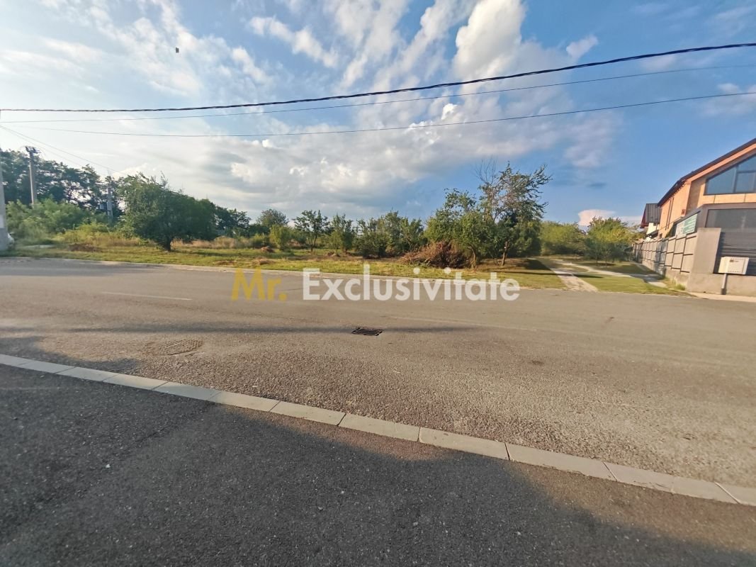 3e3d4e56816240a4a81714b84264a82d Teren intravilan 1.600 mp Mioveni – Zona Pruni