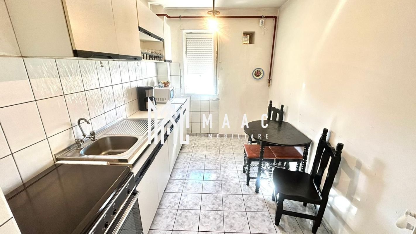 52e28ebf8c1d48d78fd6d15b16e5bb73 Apartament 3 camere | Bucatarie Separata | Balcon închis | Cedonia