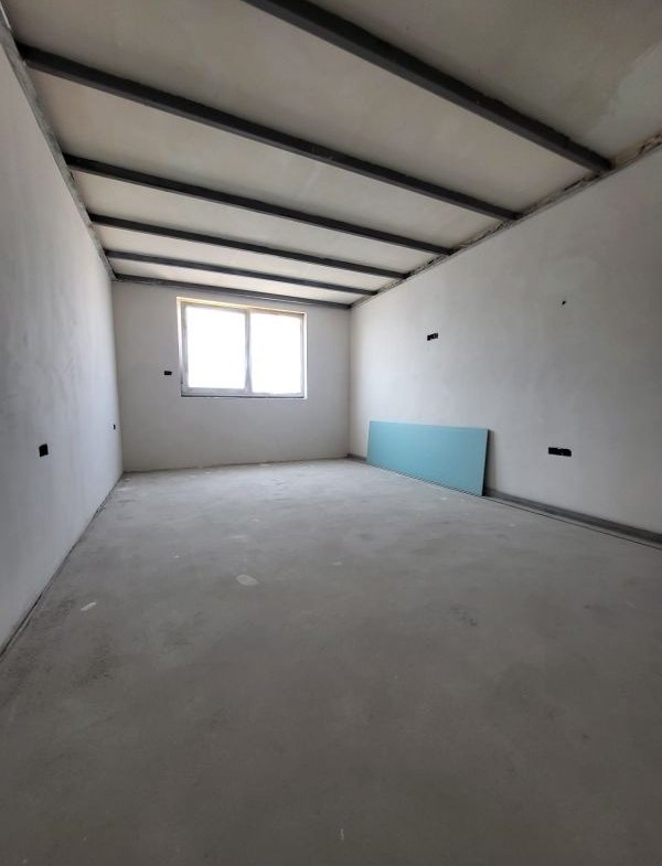 Apartament cu scara interioara – zona Kaufland