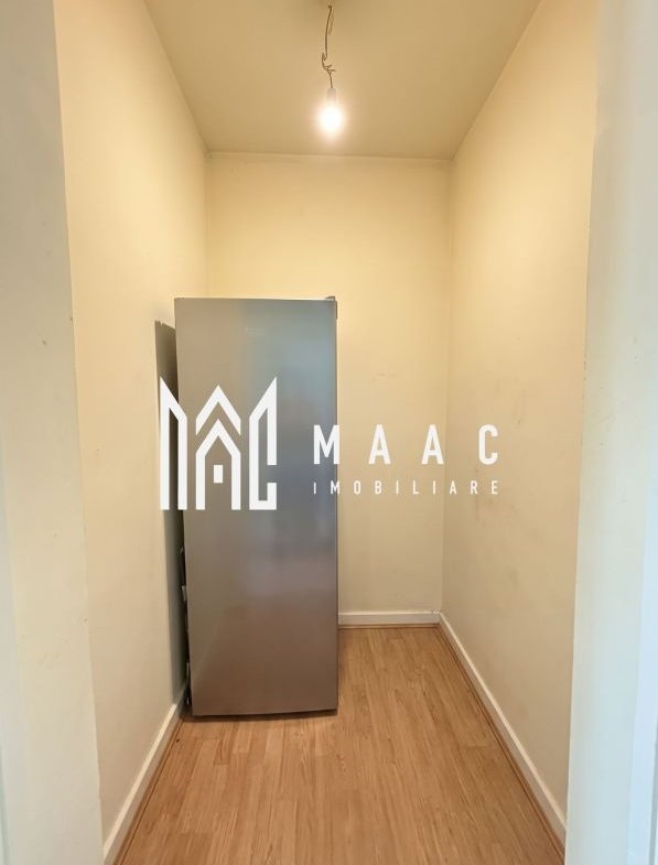 Apartament 3 camere | Etaj 2 | Balcon | Parcare | Decomandat