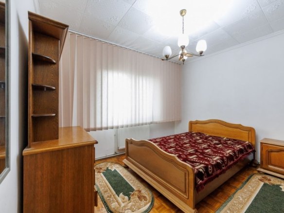 Apartament 2 camere, etaj 3, zonă excelentă, Trivale – Str. Frasinului