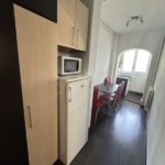 Garsonieră modernă de închiriat – zonă liniștită, mobilată și utilată