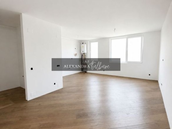 Apartament 2 camere, depozitare, etaj intermediar, balcon, garaj, boxa