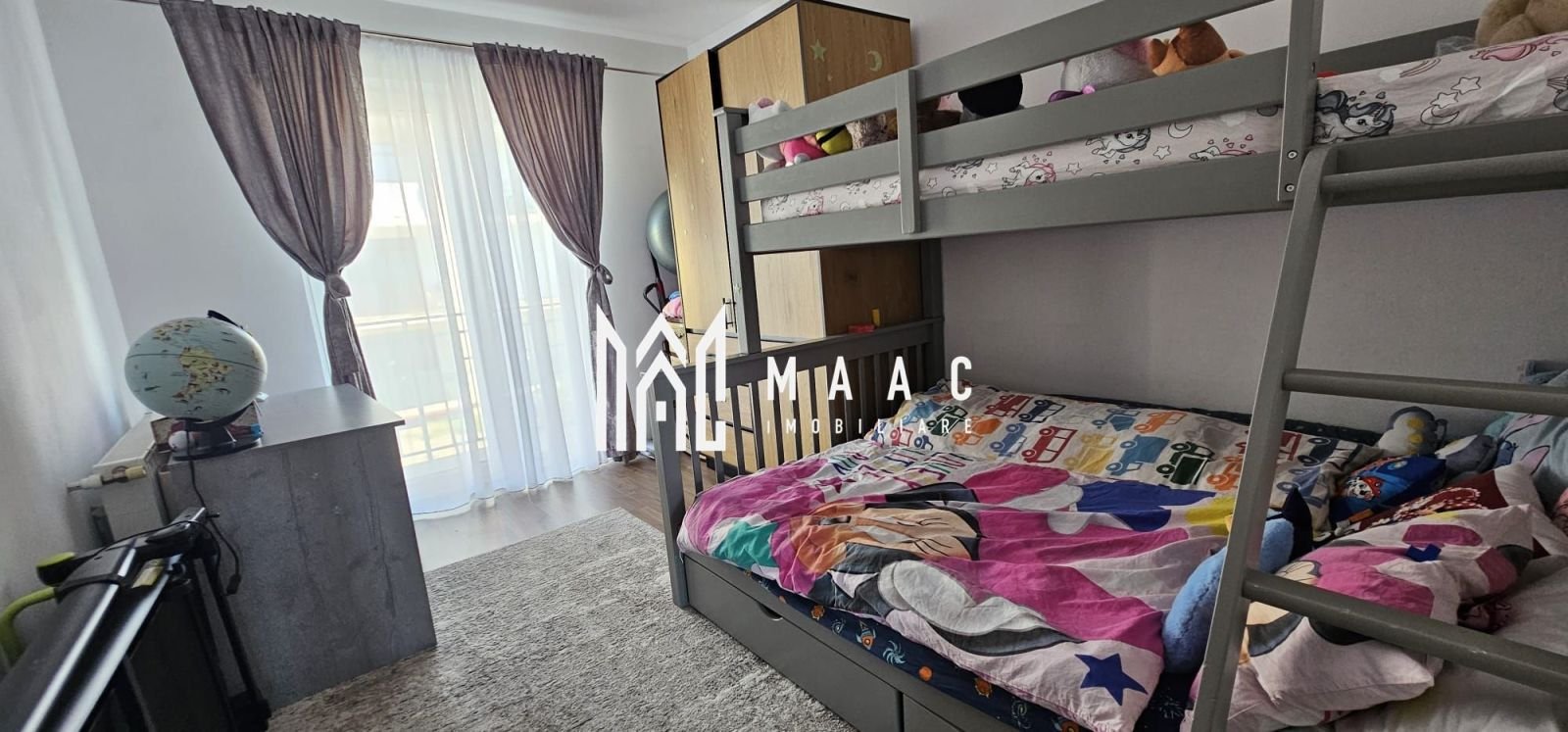 75a167a961754ce3a4b067aff1ae28f1