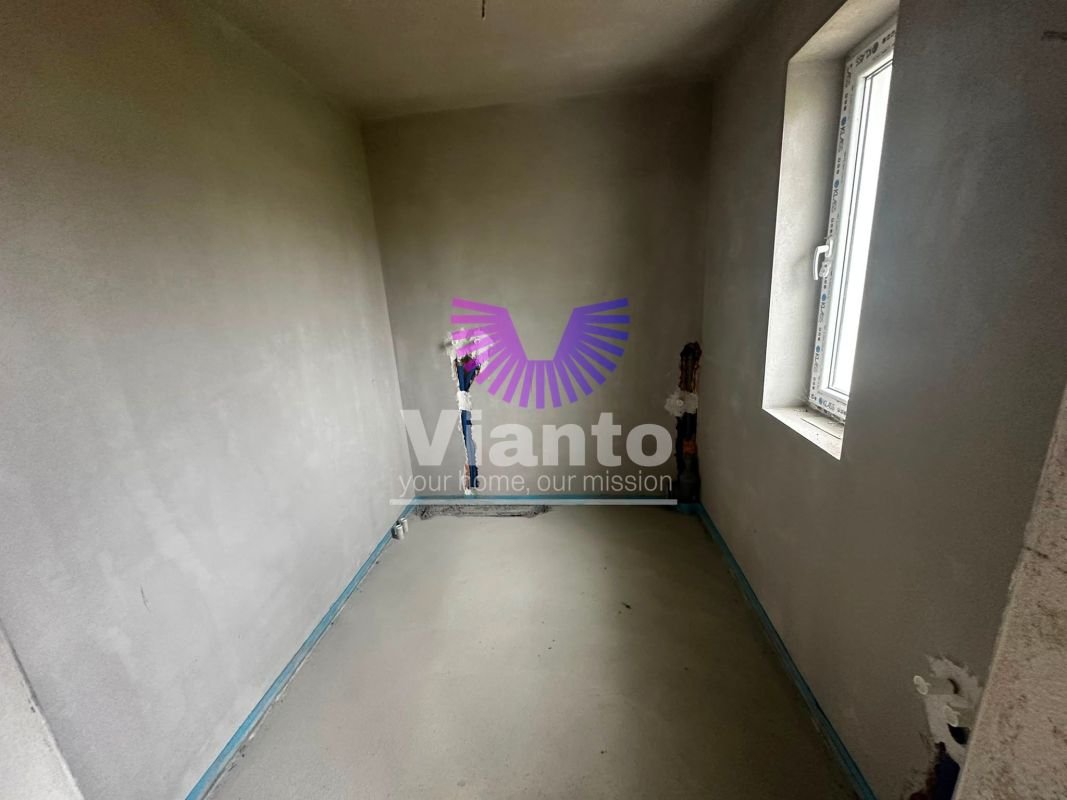 75c3018f0f7742efb7123a71b14d77e3 Casa Individuala cu 4 Camere 210mpu si Teren 727mp in Cisnadie