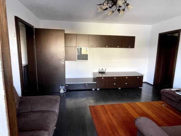 Apartament 3 camere de închiriat | 70 mp | Etaj 1 | 2 balcoane