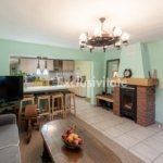 Casa vintage in Com. Uliești, Dambovița cu livadă generoasă și anexă