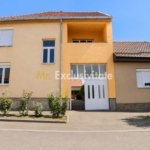Casă cu 3 dormitoare și teren de 539 mp, Satu Mare str St, O Iosif